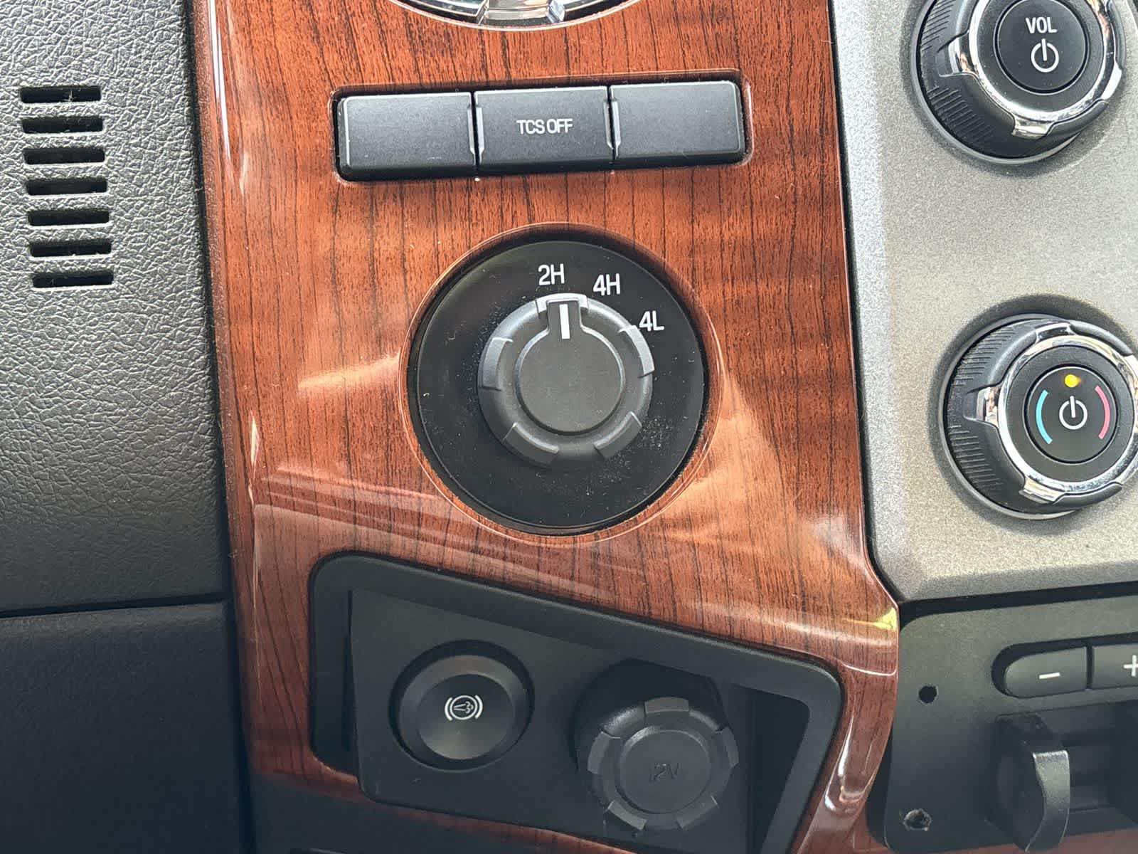 Thumbnail: 2016 Ford F-350 - 23