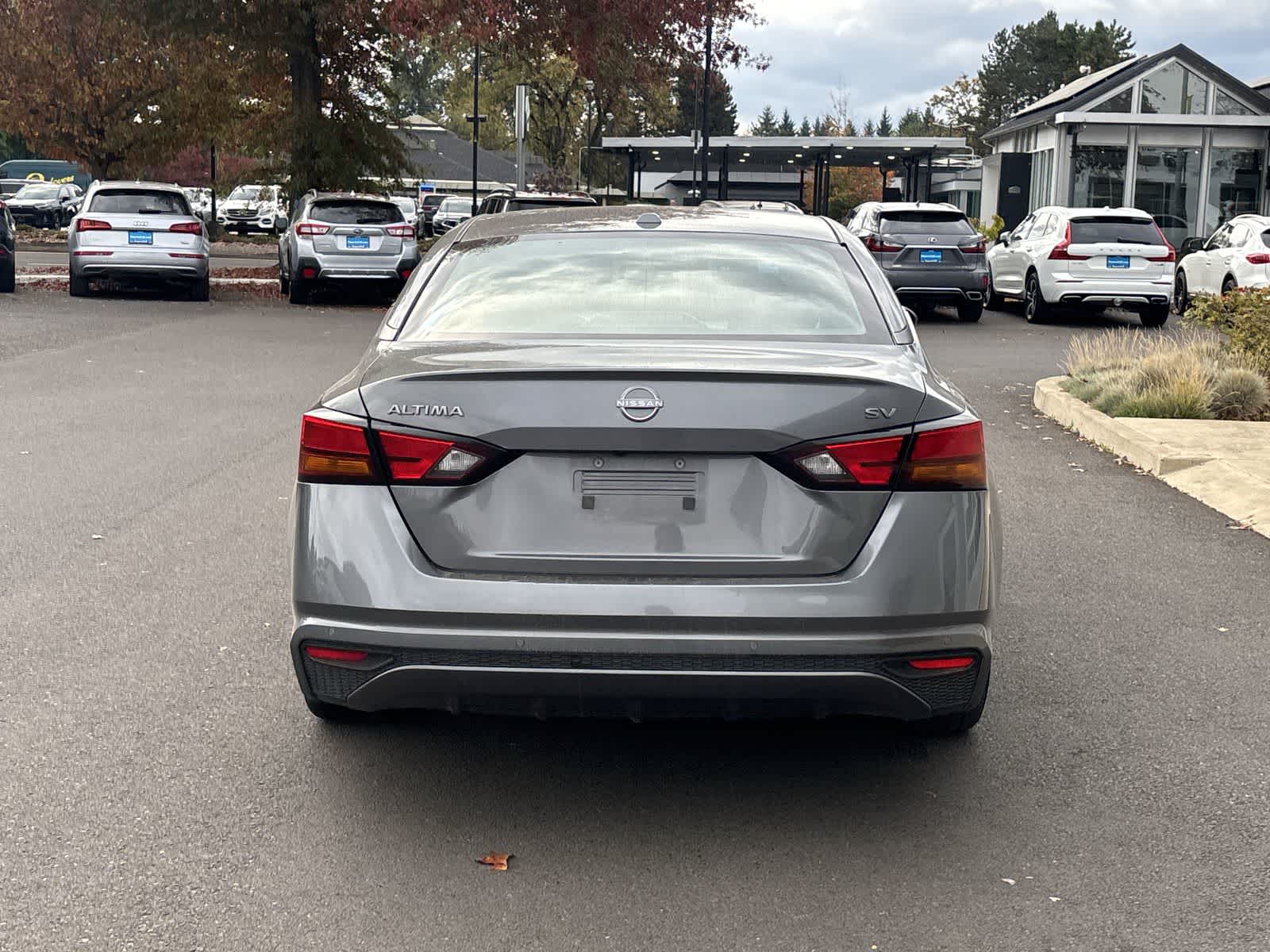 Used 2024 Nissan Altima 2.5 SV Sedan