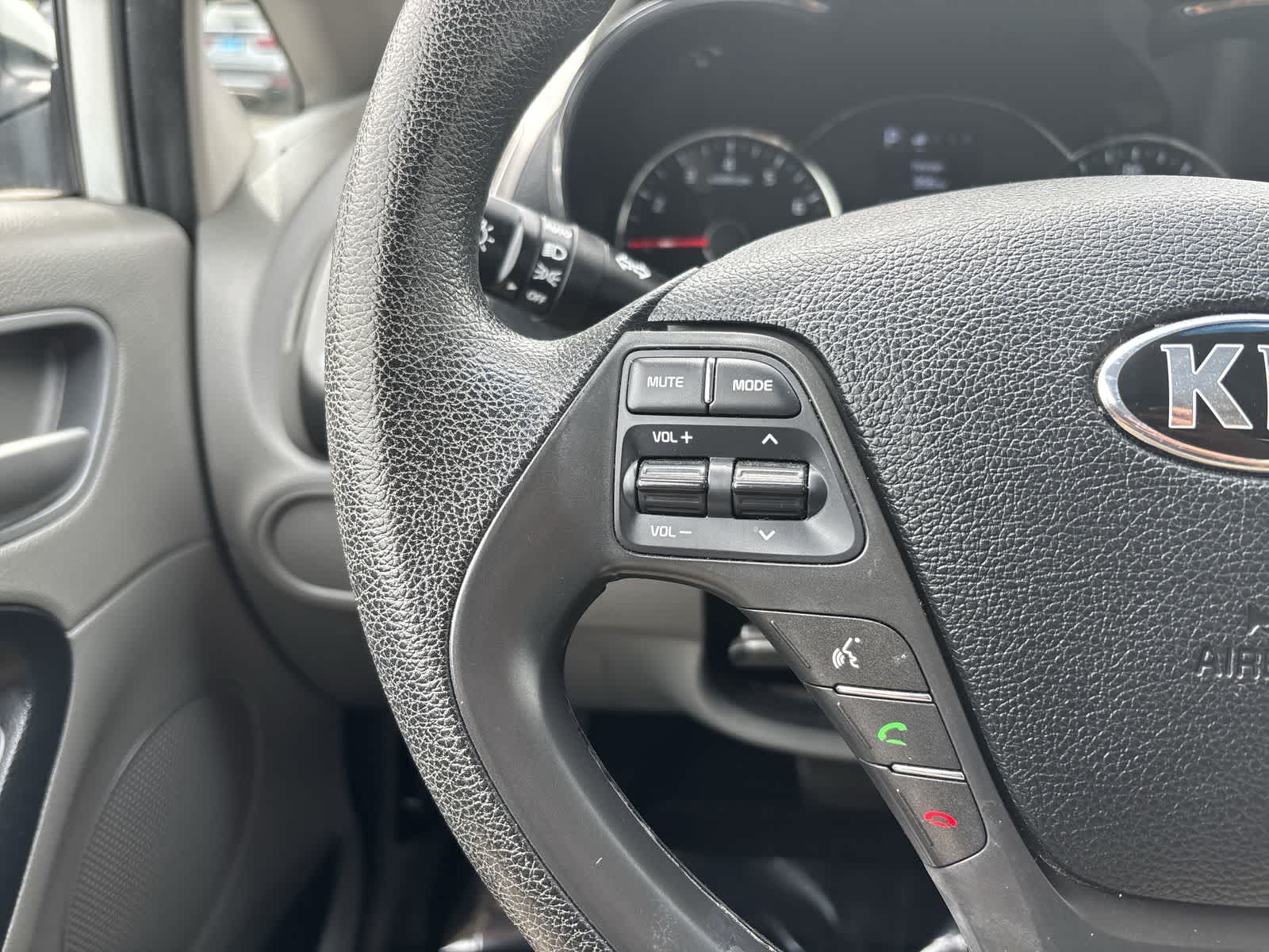 Thumbnail: 2018 Kia Forte - 10