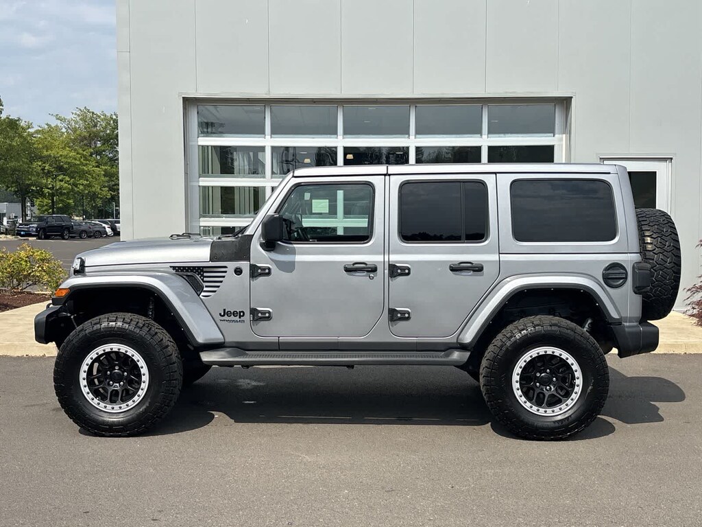 Used 2021 Jeep Wrangler Unlimited Sahara SUV