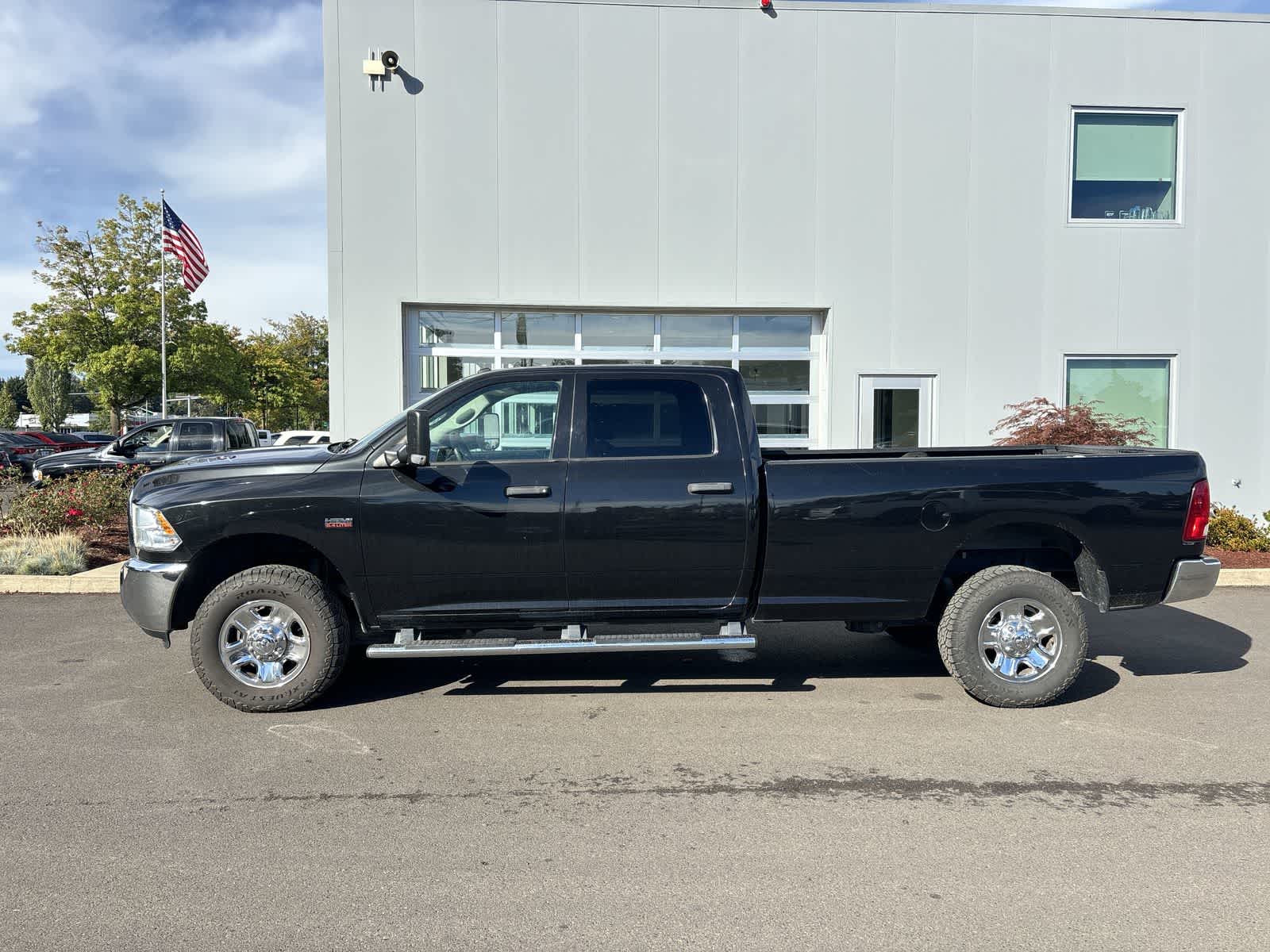 2018 Ram 2500 Tradesman photo 2