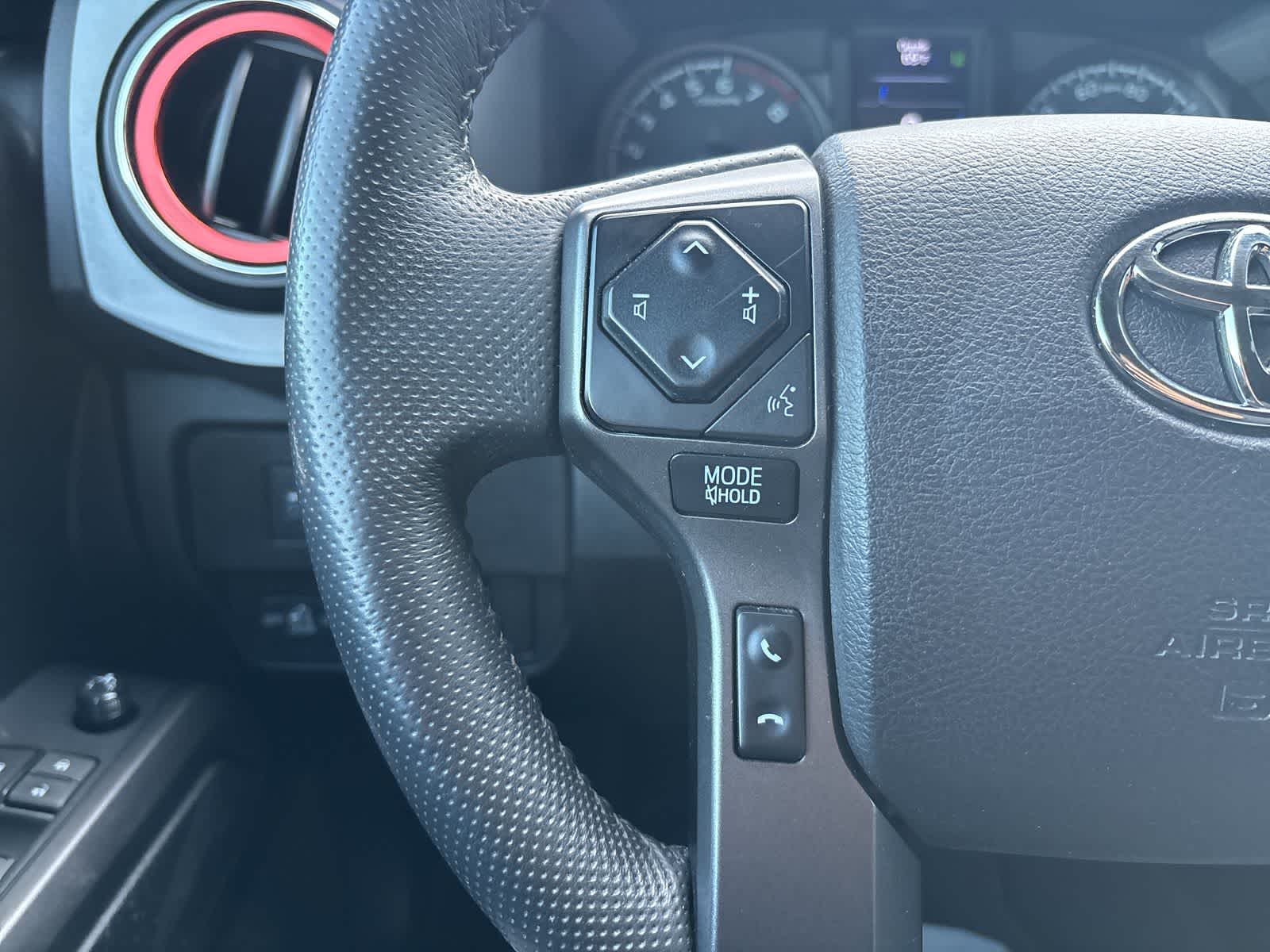 Thumbnail: 2021 Toyota Tacoma - 11