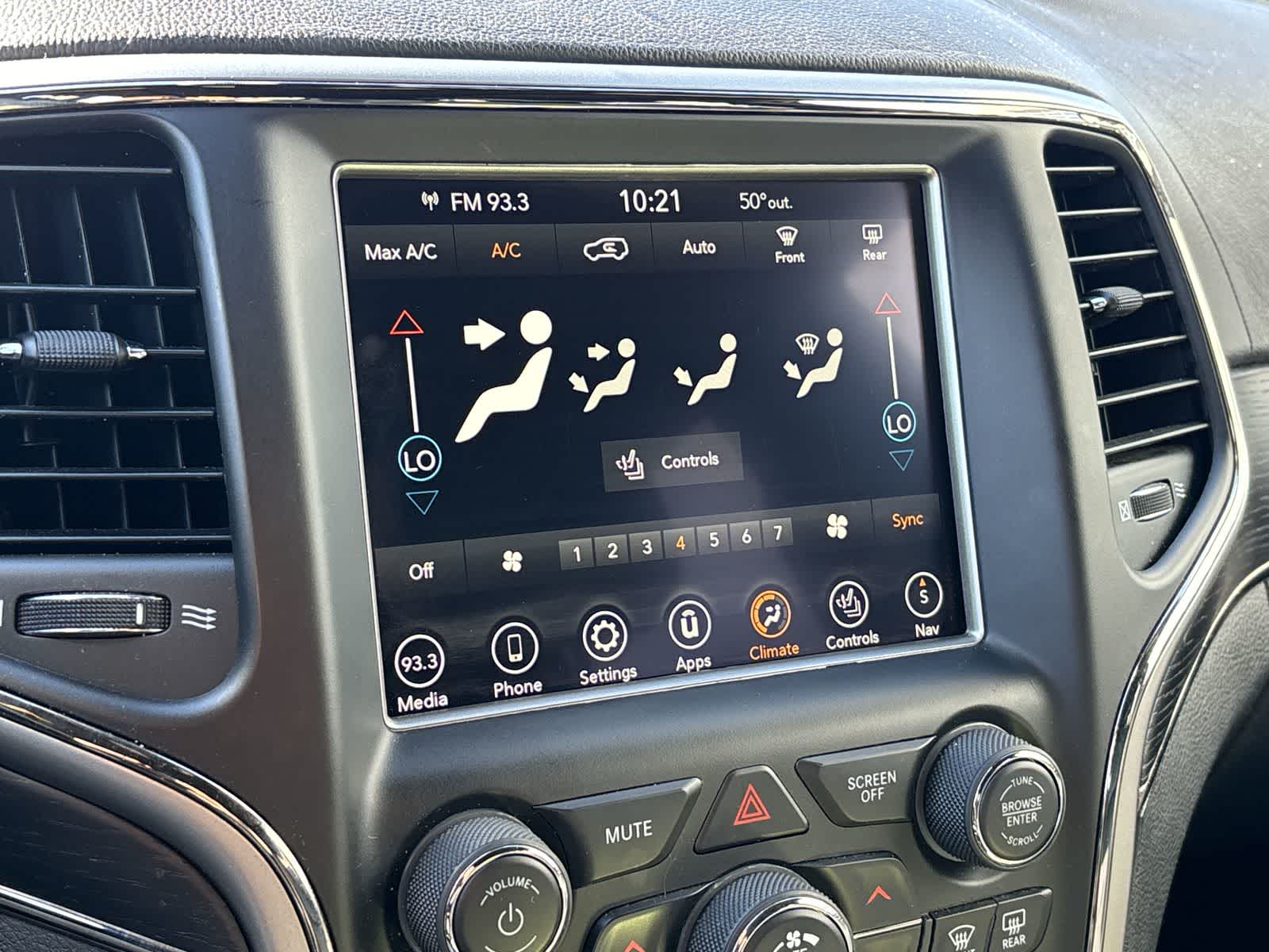 Thumbnail: 2018 Jeep Grand Cherokee - 19