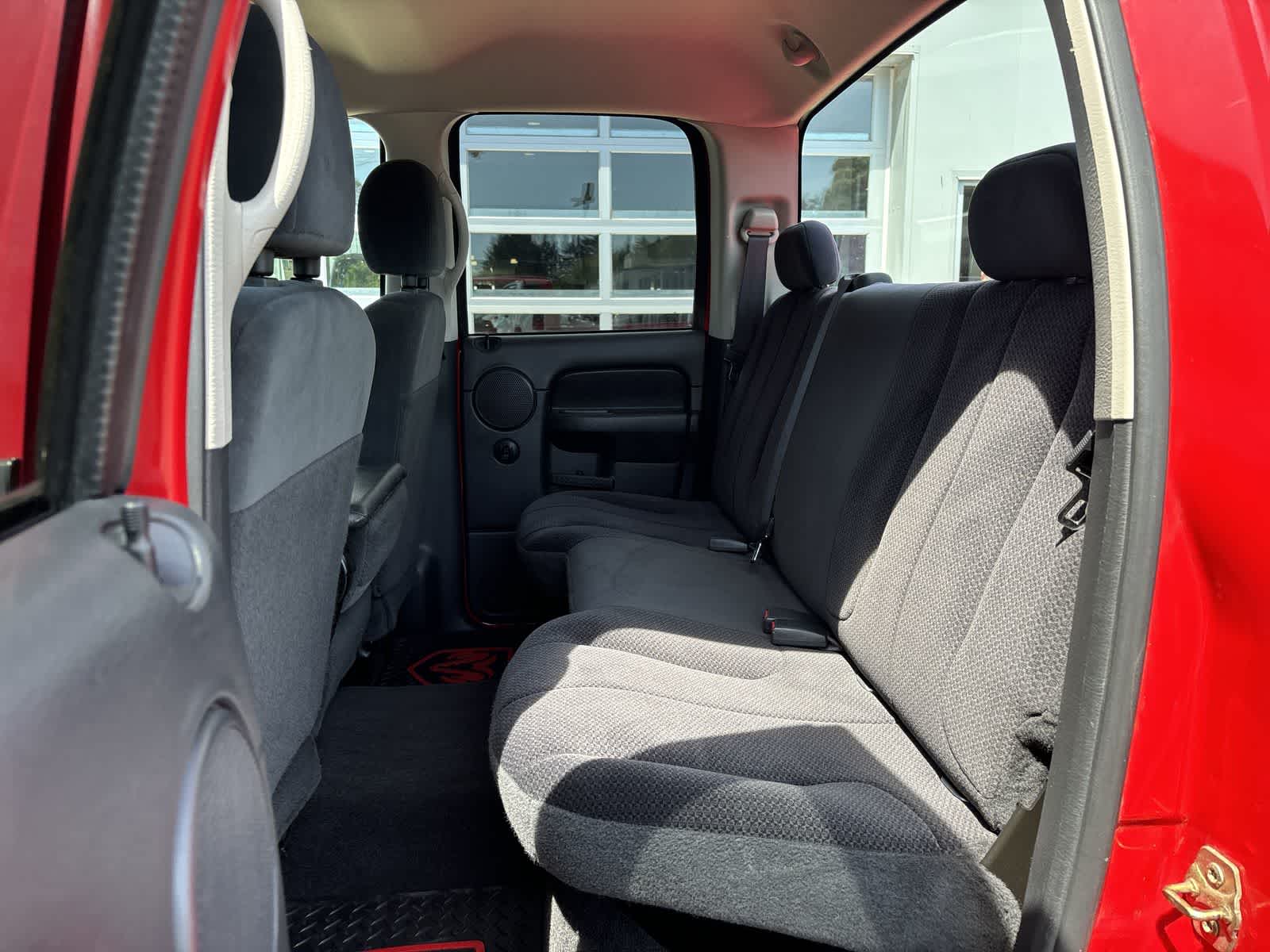 2004 Dodge Ram 1500 Laramie 9