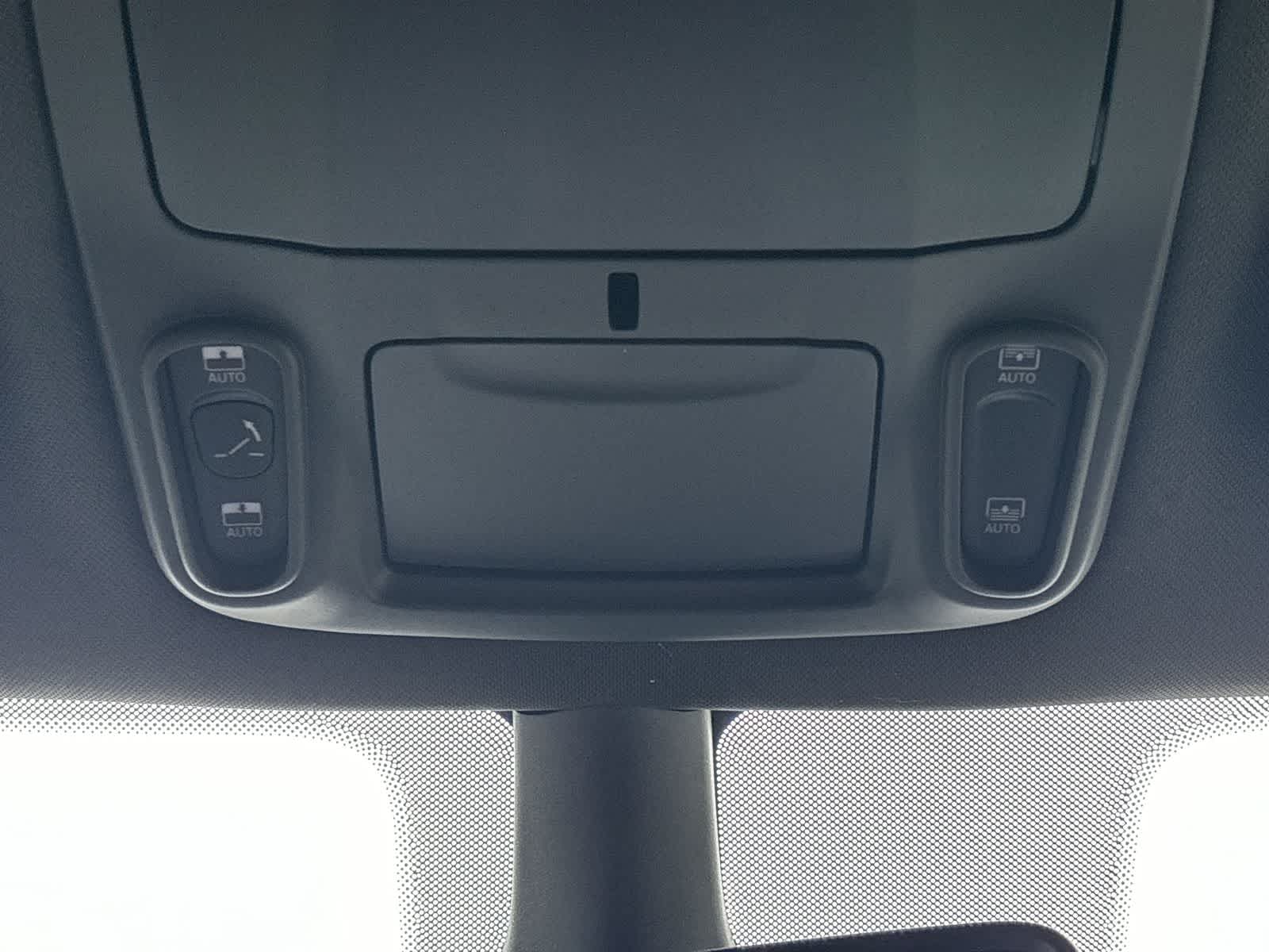 Thumbnail: 2026 Chrysler Pacifica - 30