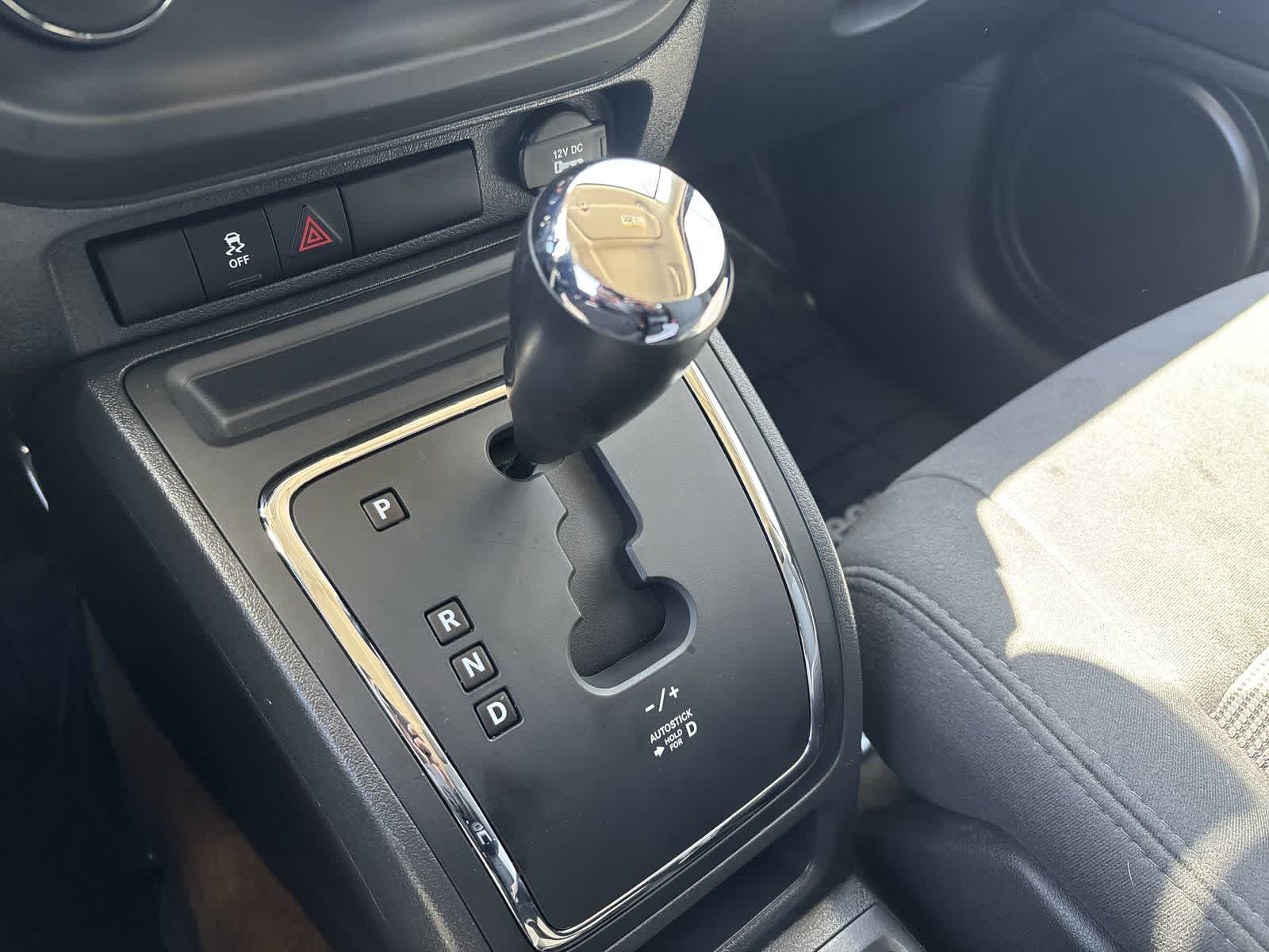 Thumbnail: 2016 Jeep Patriot - 19