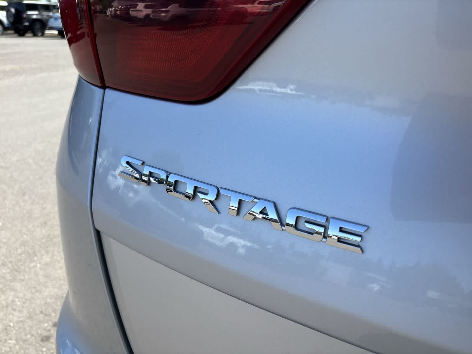 Thumbnail: 2017 Kia Sportage - 4