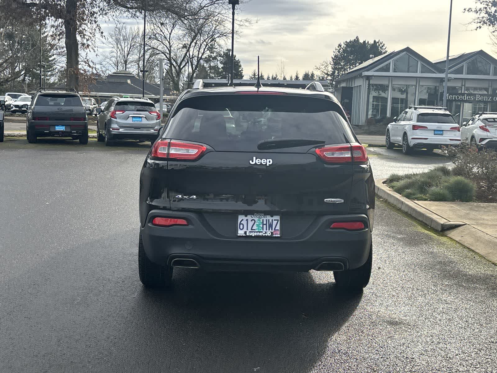 Thumbnail: 2017 Jeep Cherokee - 4