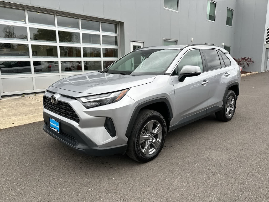 Used 2024 Toyota RAV4 XLE SUV