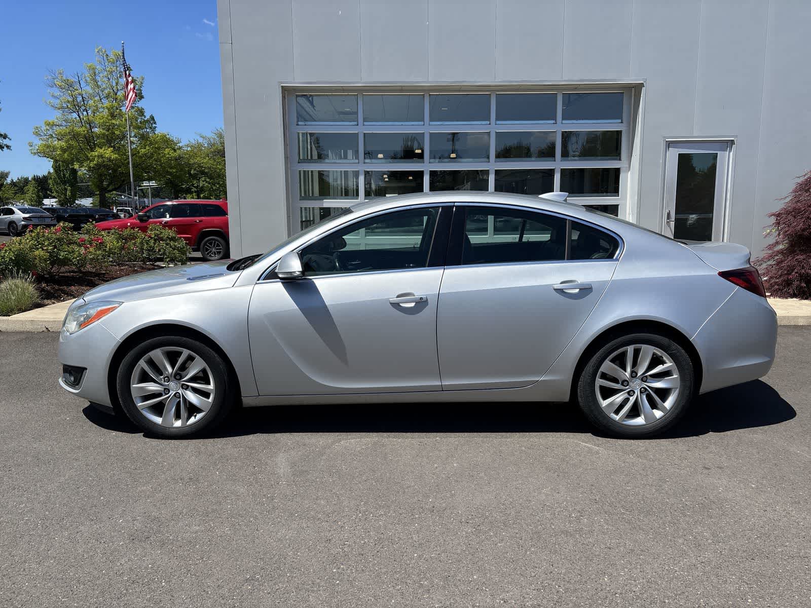Thumbnail: 2016 Buick Regal - 2