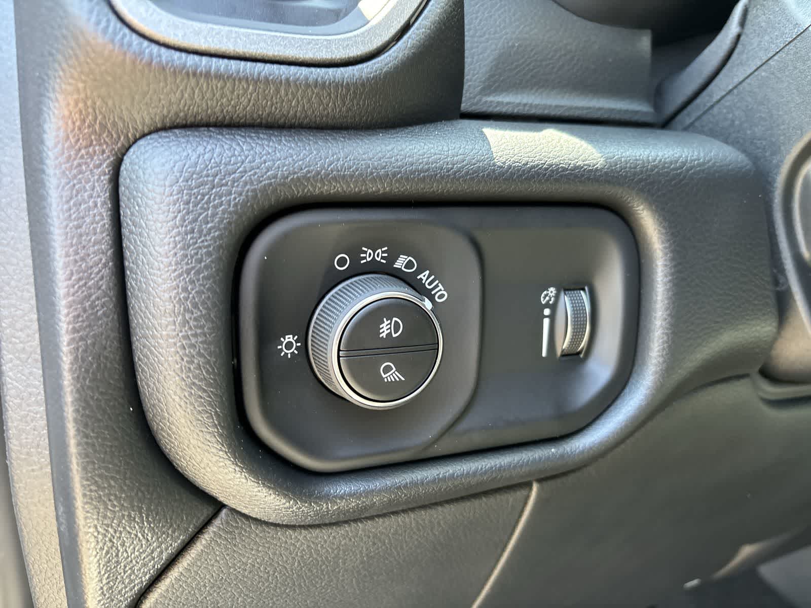 2025 RAM 2500 Tradesman 12