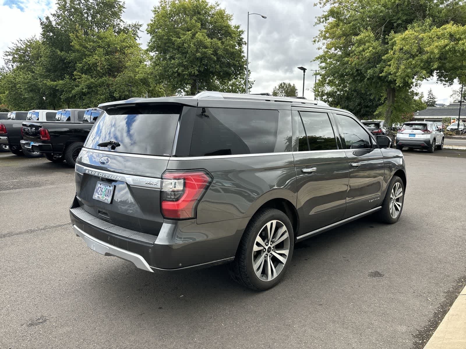 2020 Ford Expedition MAX Platinum photo 3