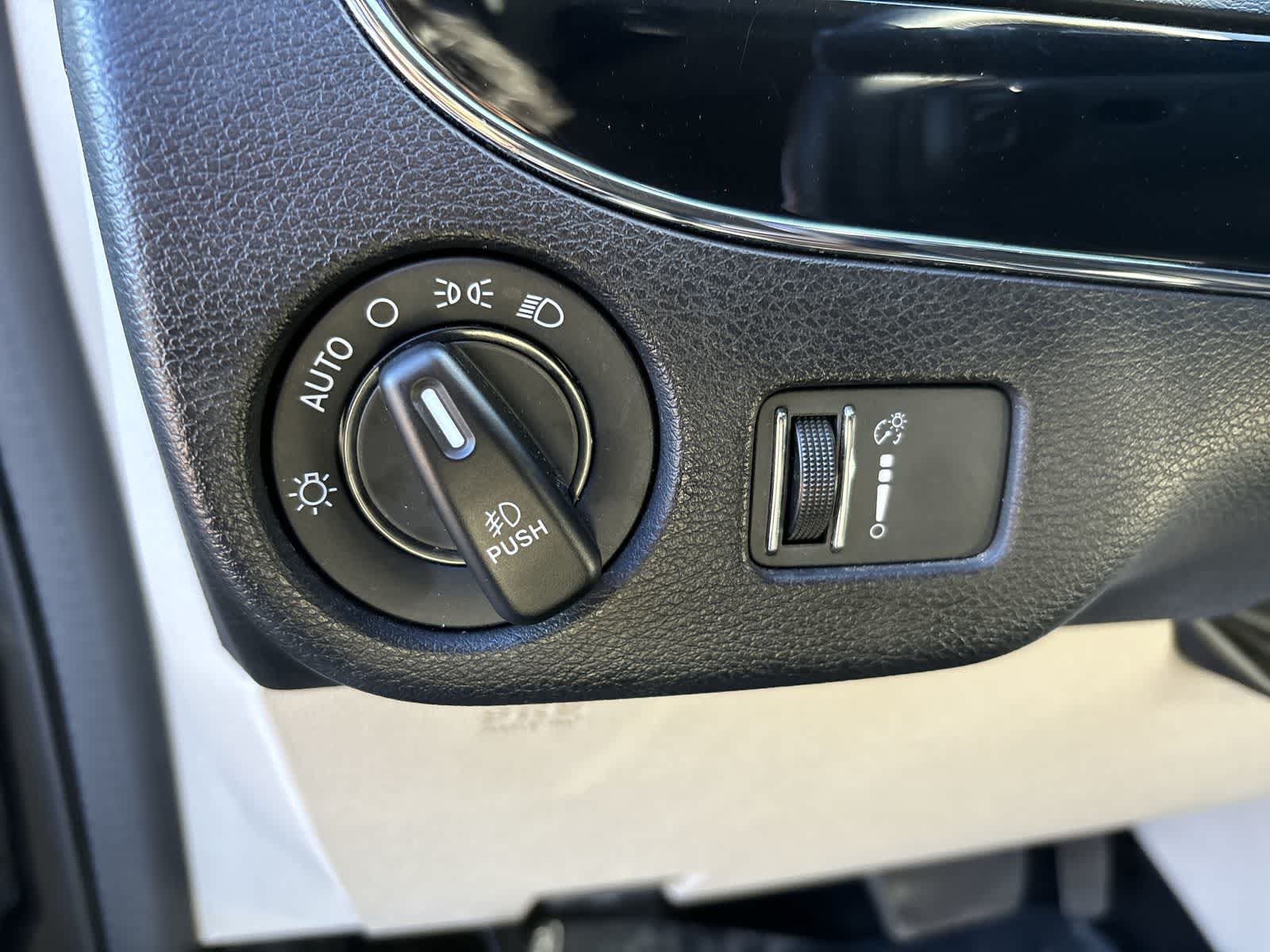 Thumbnail: 2019 Dodge Grand Caravan - 12