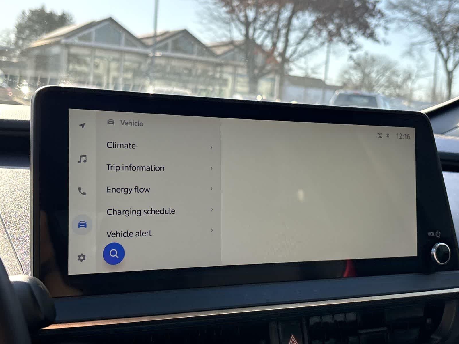 Thumbnail: 2024 Toyota Prius Prime - 18
