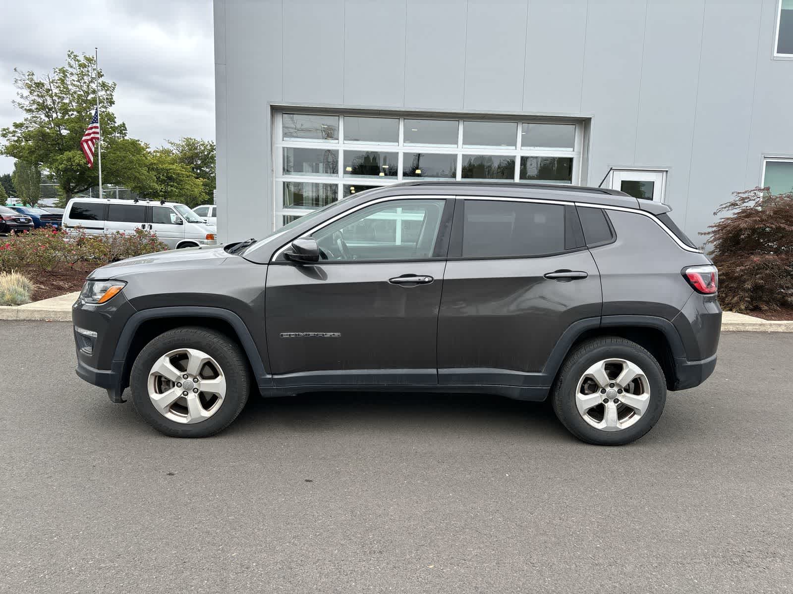 Thumbnail: 2019 Jeep Compass - 2
