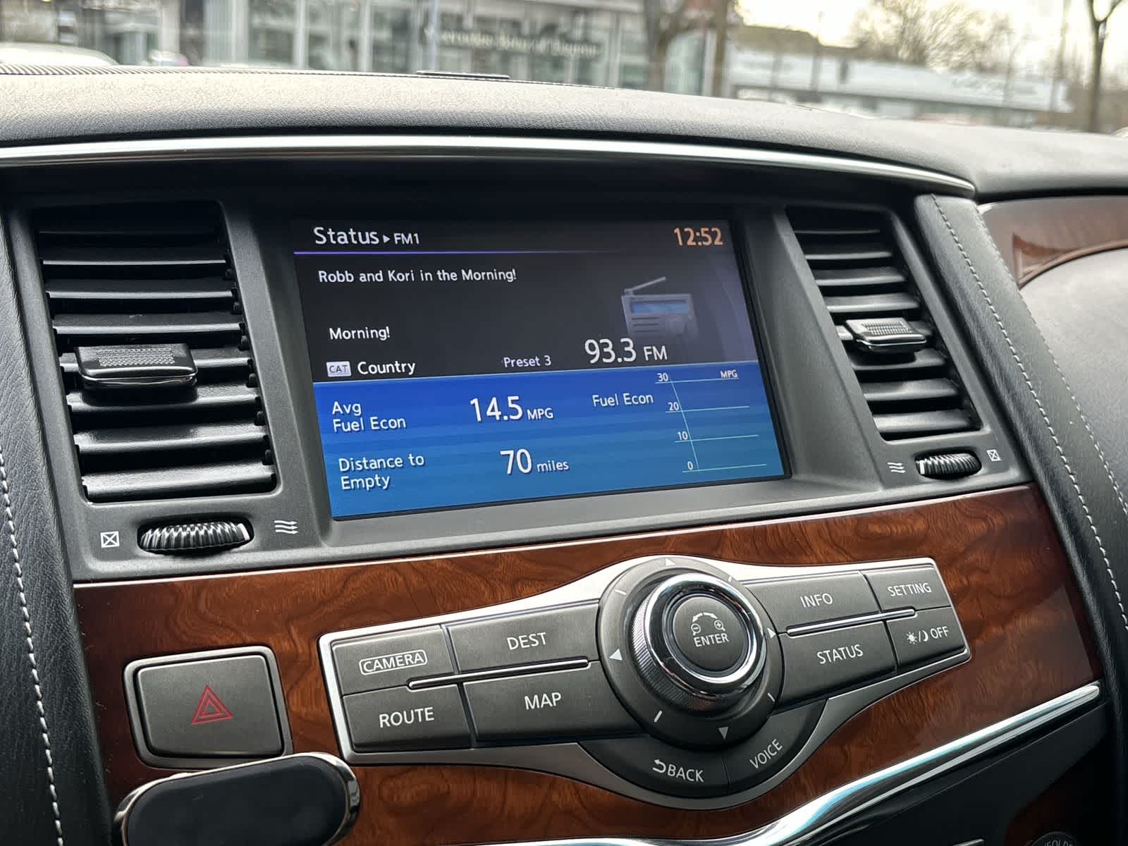 Thumbnail: 2017 INFINITI QX80 - 15