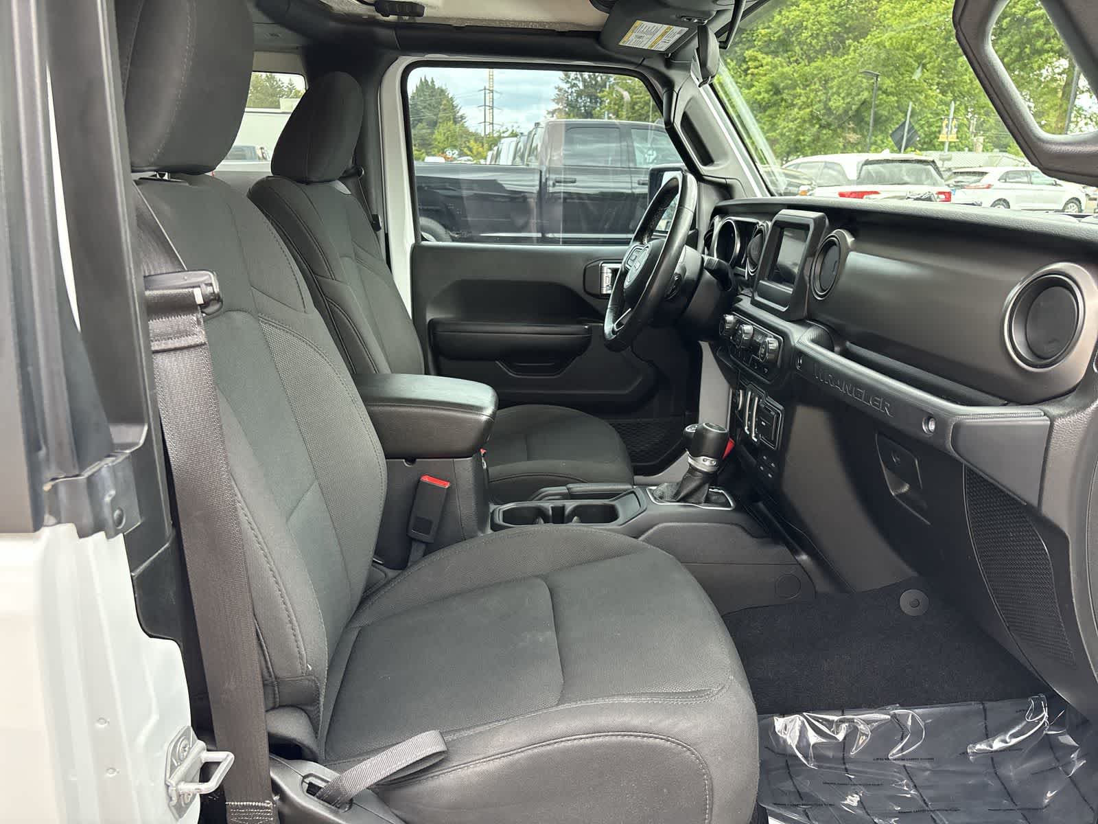 Thumbnail: 2019 Jeep Wrangler - 8