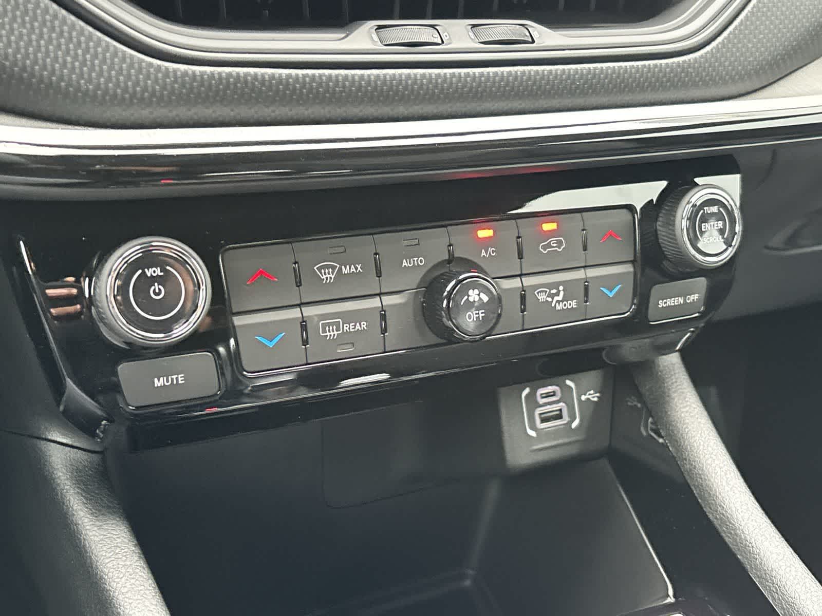 Thumbnail: 2026 Jeep Compass - 24