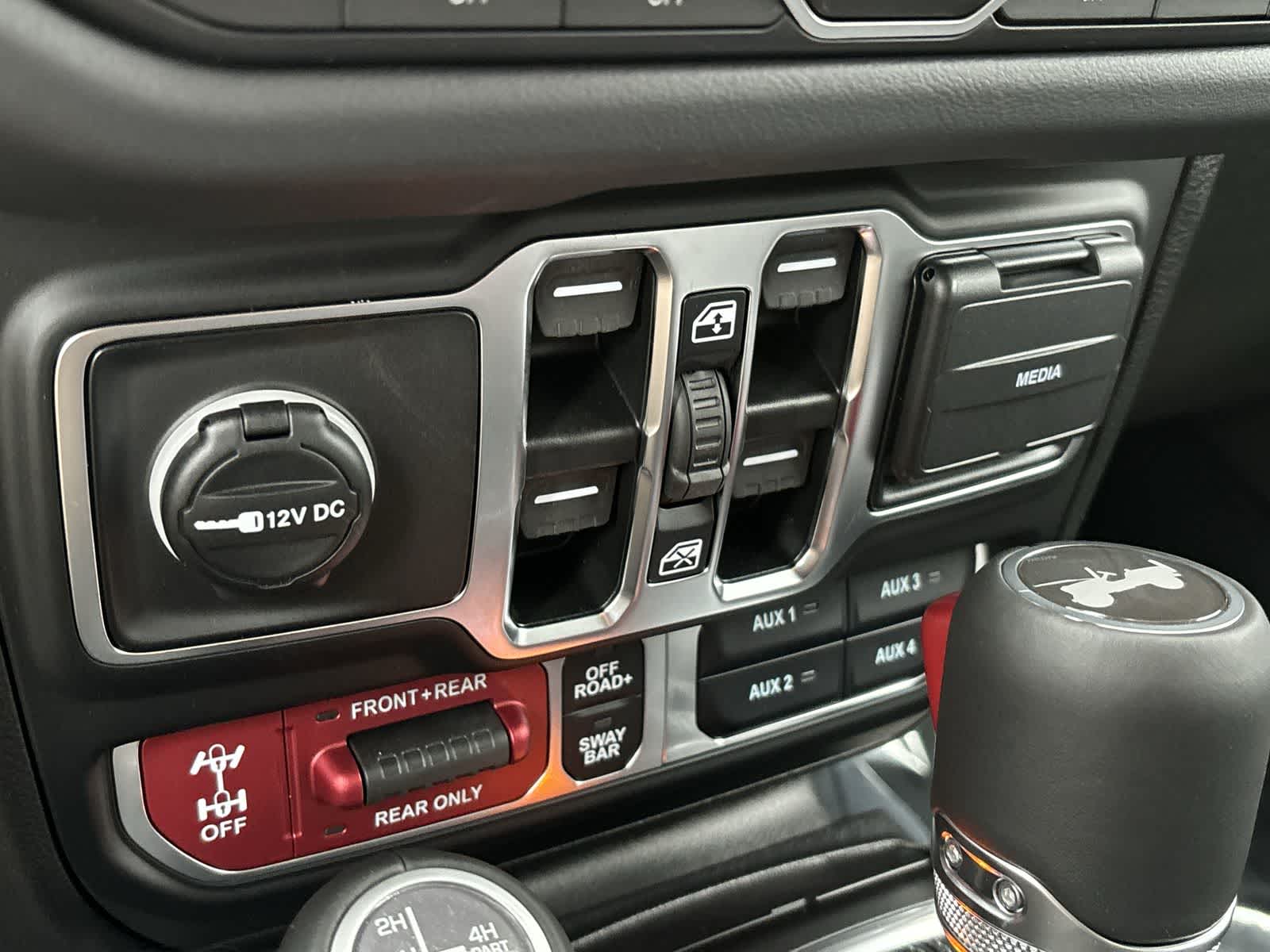 Thumbnail: 2026 Jeep Wrangler - 24