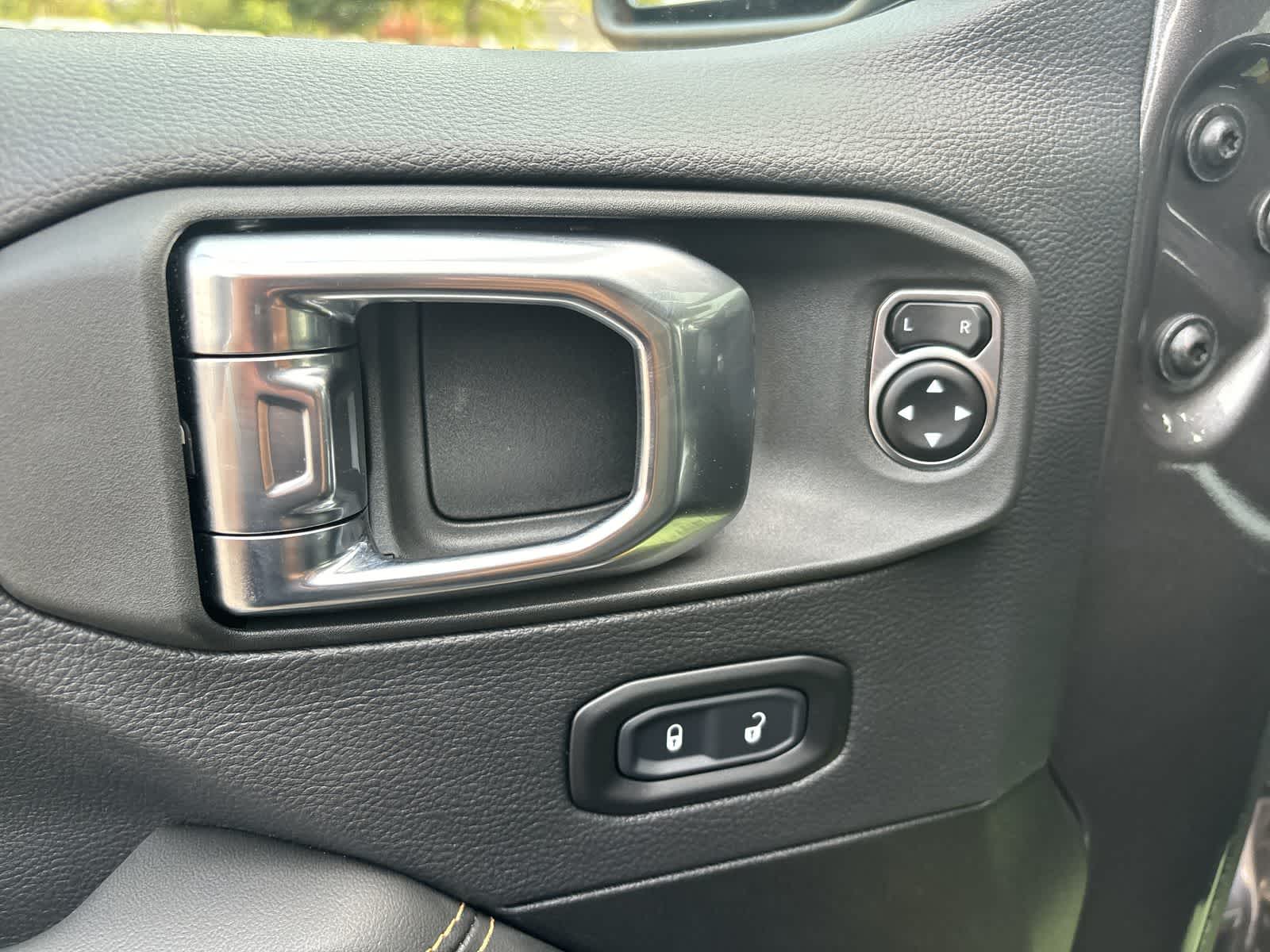 Thumbnail: 2025 Jeep Wrangler - 11