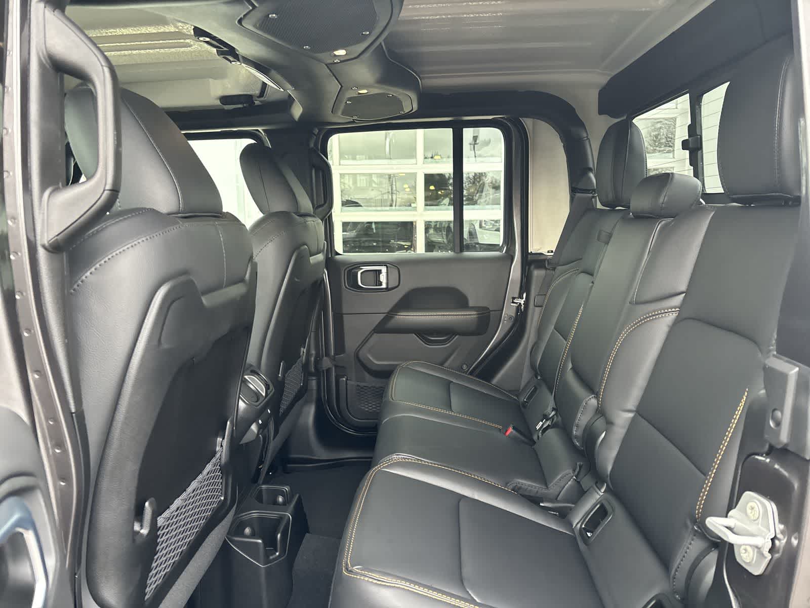 Thumbnail: 2026 Jeep Gladiator - 8