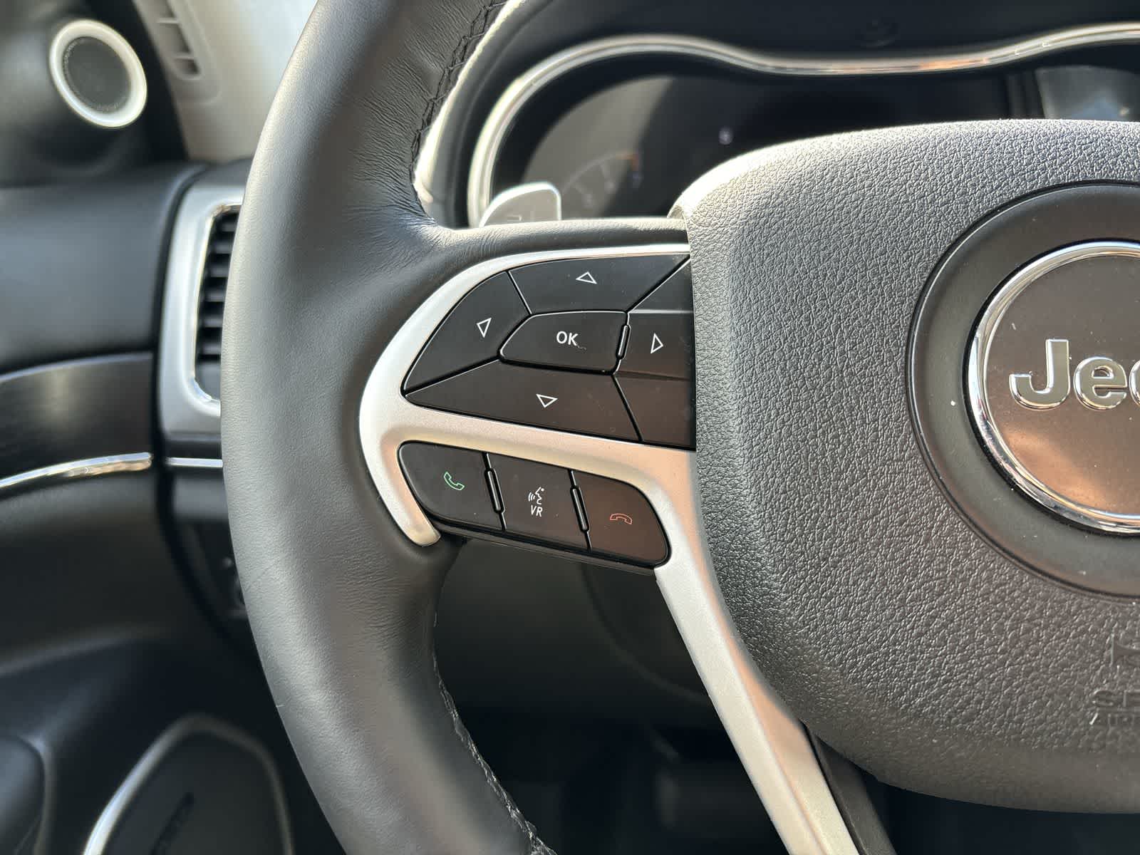 Thumbnail: 2018 Jeep Grand Cherokee - 13