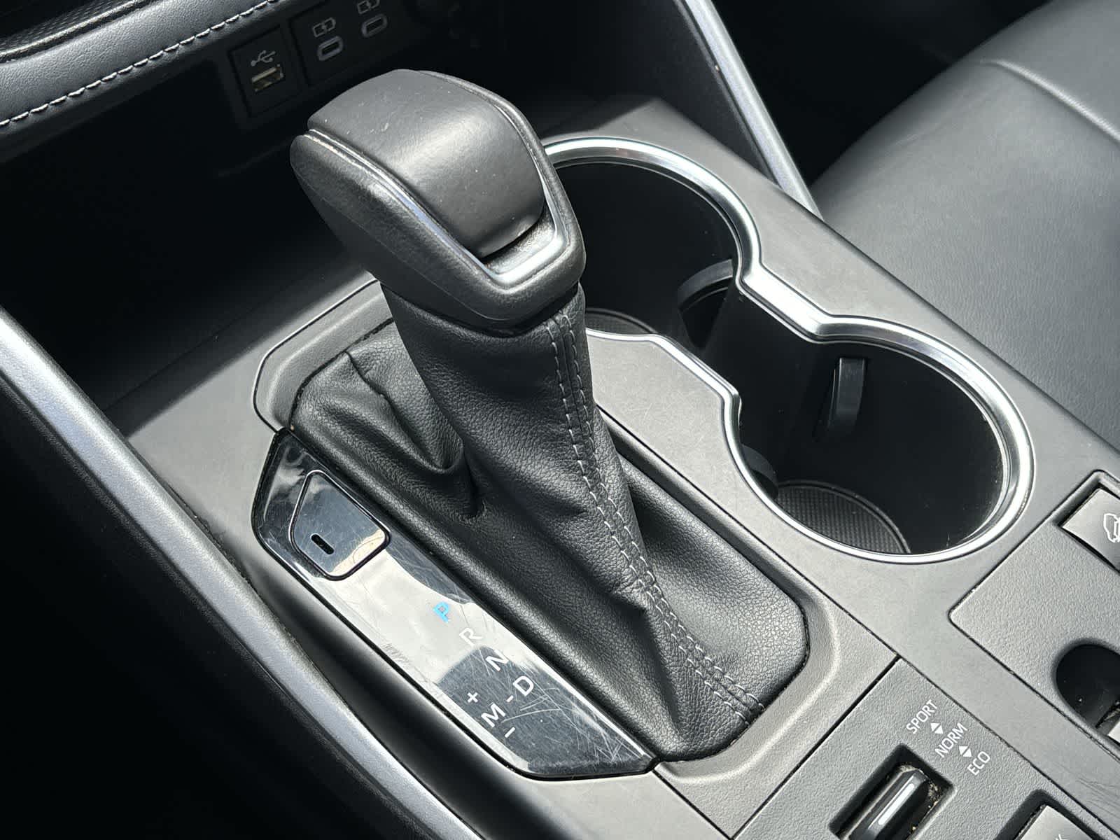 Thumbnail: 2023 Toyota Highlander - 26