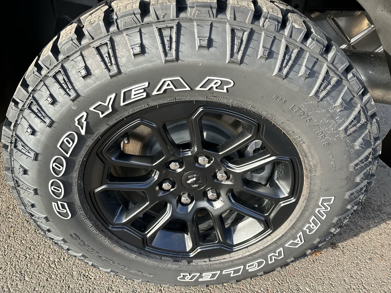 Thumbnail: 2026 RAM 1500 - 5