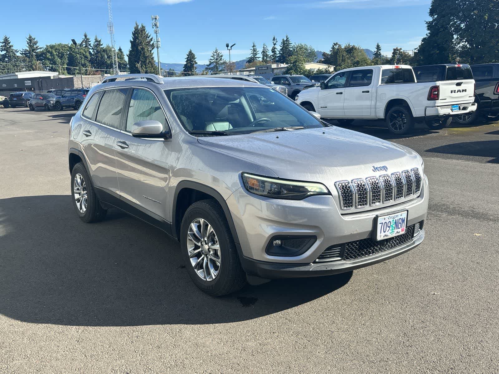 Thumbnail: 2021 Jeep Cherokee - 7