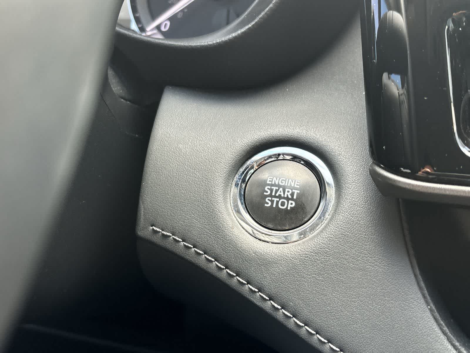 Thumbnail: 2023 Toyota Highlander - 17