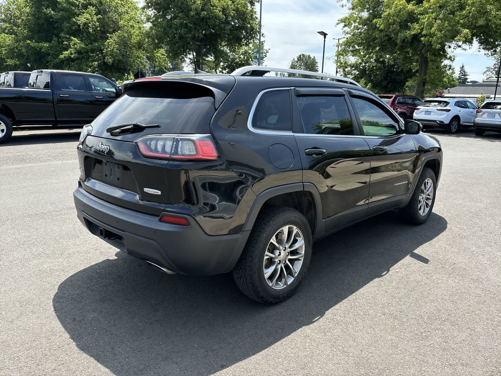 Thumbnail: 2019 Jeep Cherokee - 4