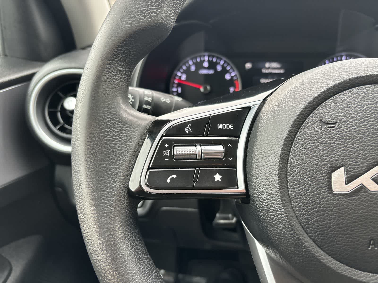 Thumbnail: 2023 Kia Forte - 12