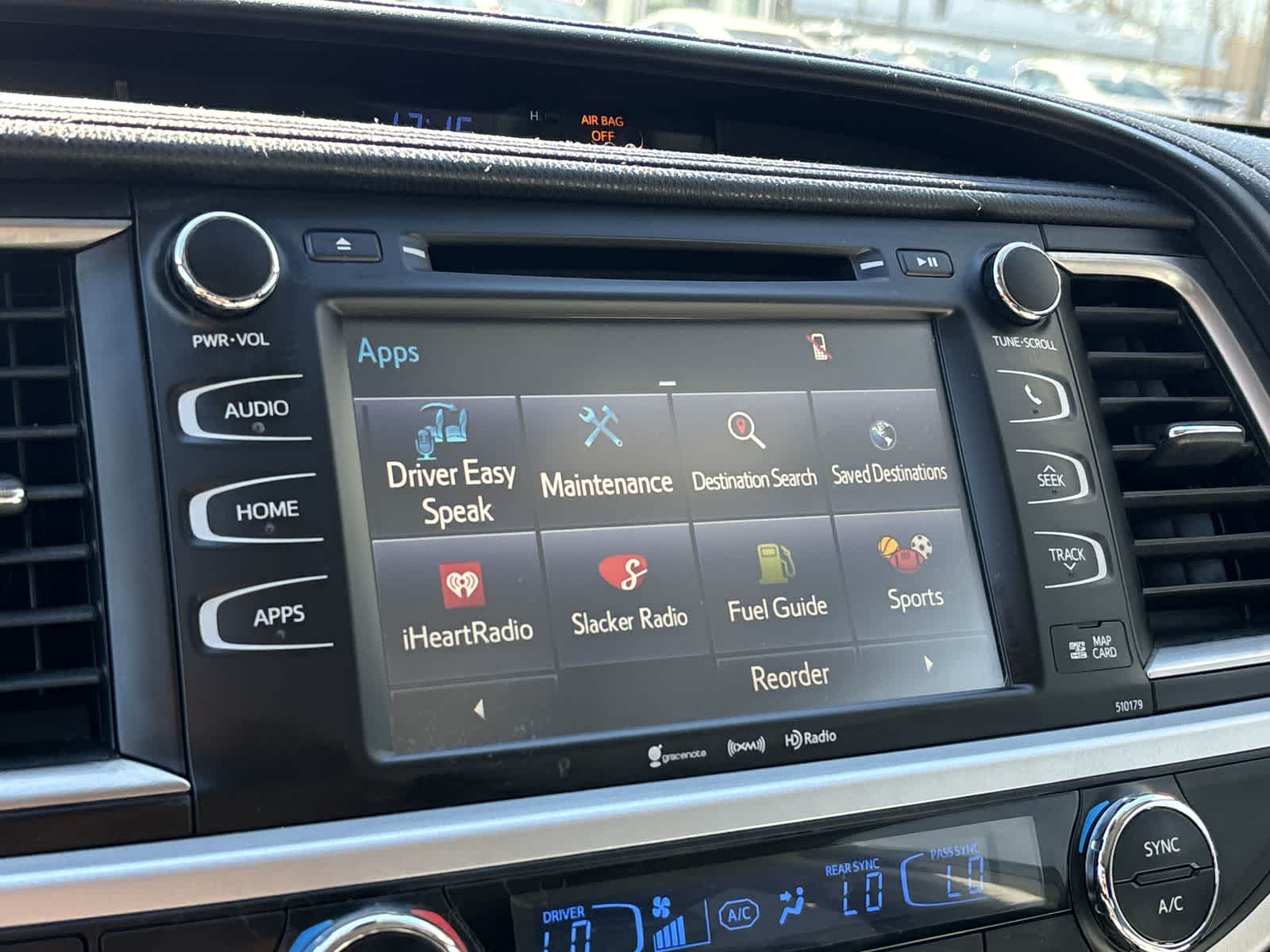 Thumbnail: 2017 Toyota Highlander - 21