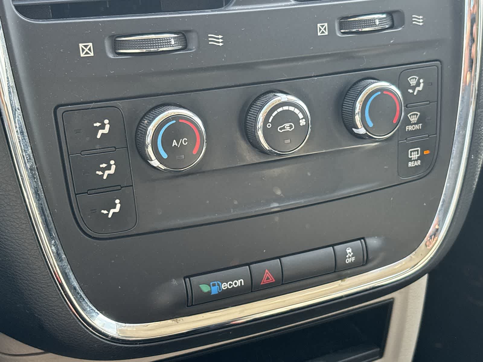 Thumbnail: 2014 Dodge Grand Caravan - 13