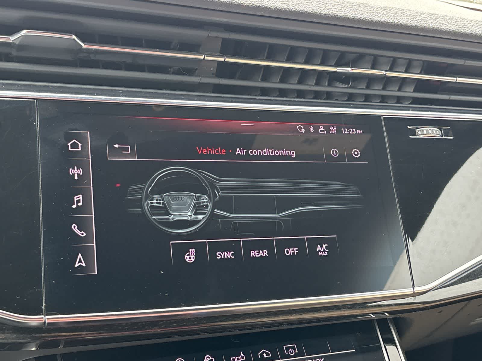 Thumbnail: 2020 Audi Q8 - 16