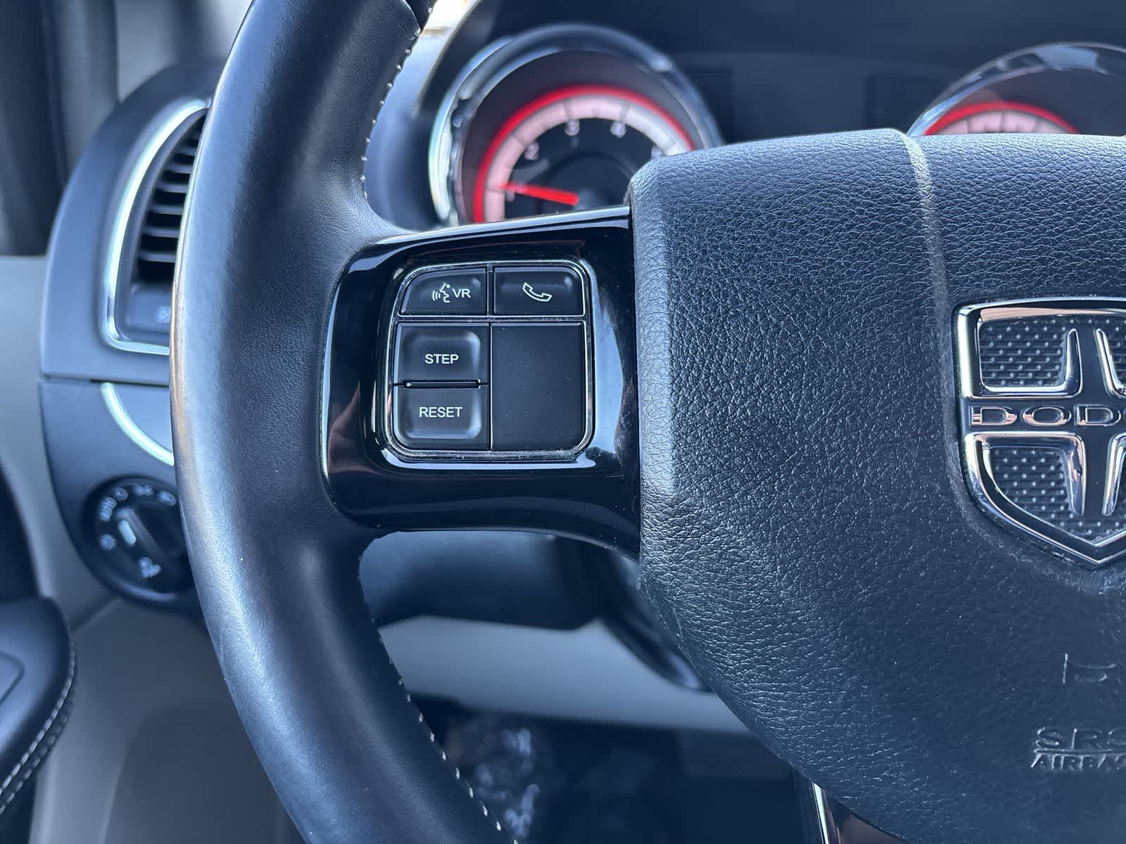 Thumbnail: 2019 Dodge Grand Caravan - 14