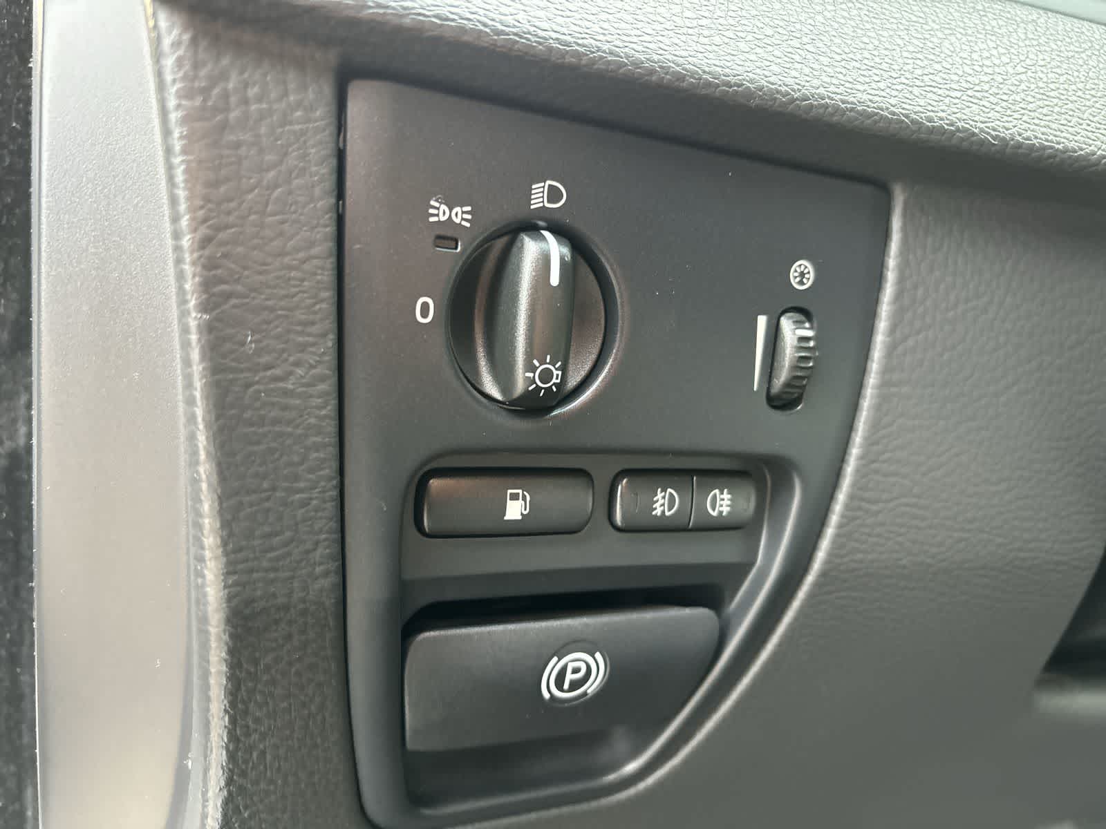 Thumbnail: 2008 Volvo XC90 - 9