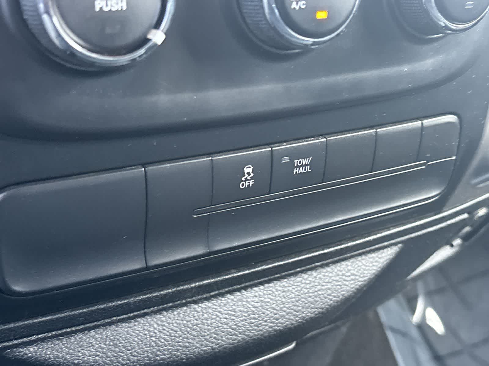 Thumbnail: 2013 RAM 1500 - 21