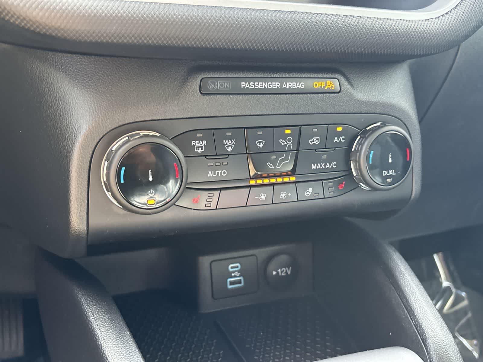 Thumbnail: 2022 Ford Bronco Sport - 22