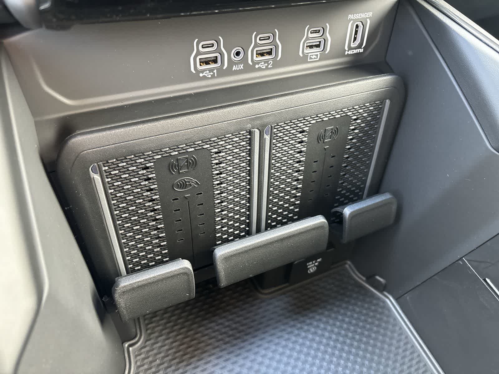 Thumbnail: 2026 RAM 1500 - 26