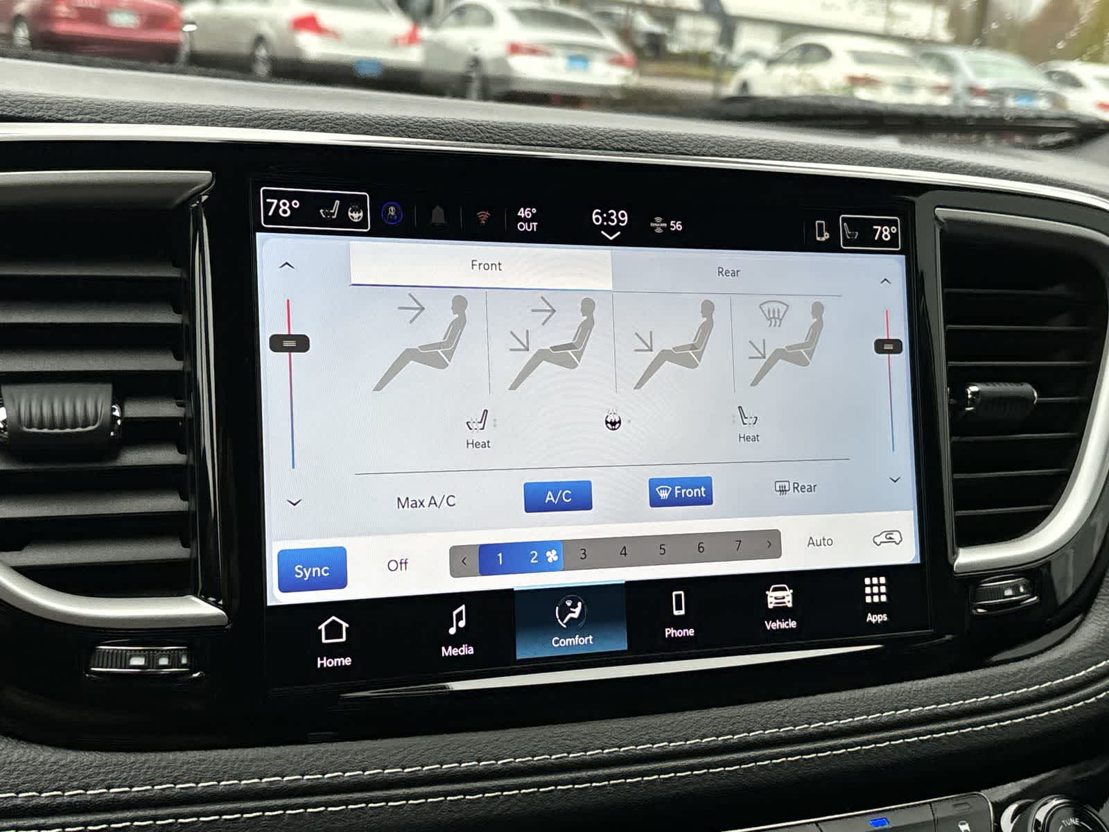 Thumbnail: 2026 Chrysler Pacifica - 18