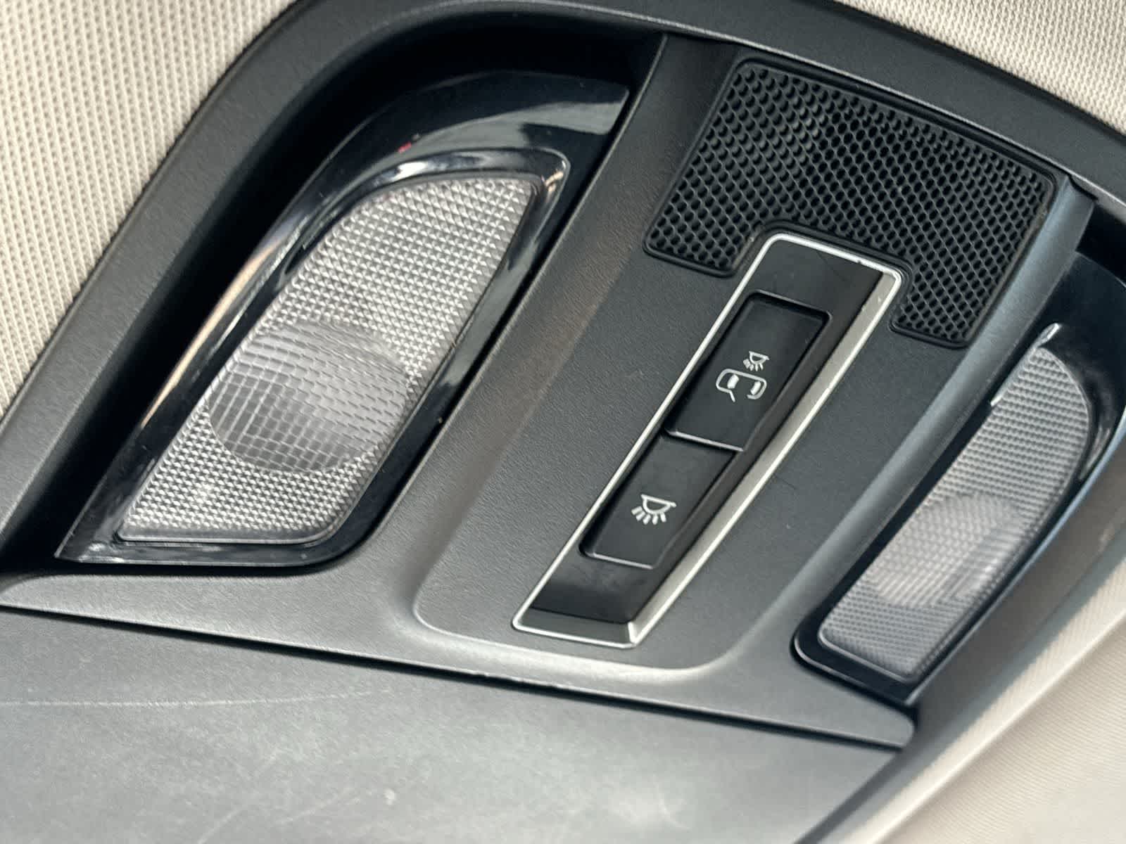 Thumbnail: 2016 Kia Sorento - 25