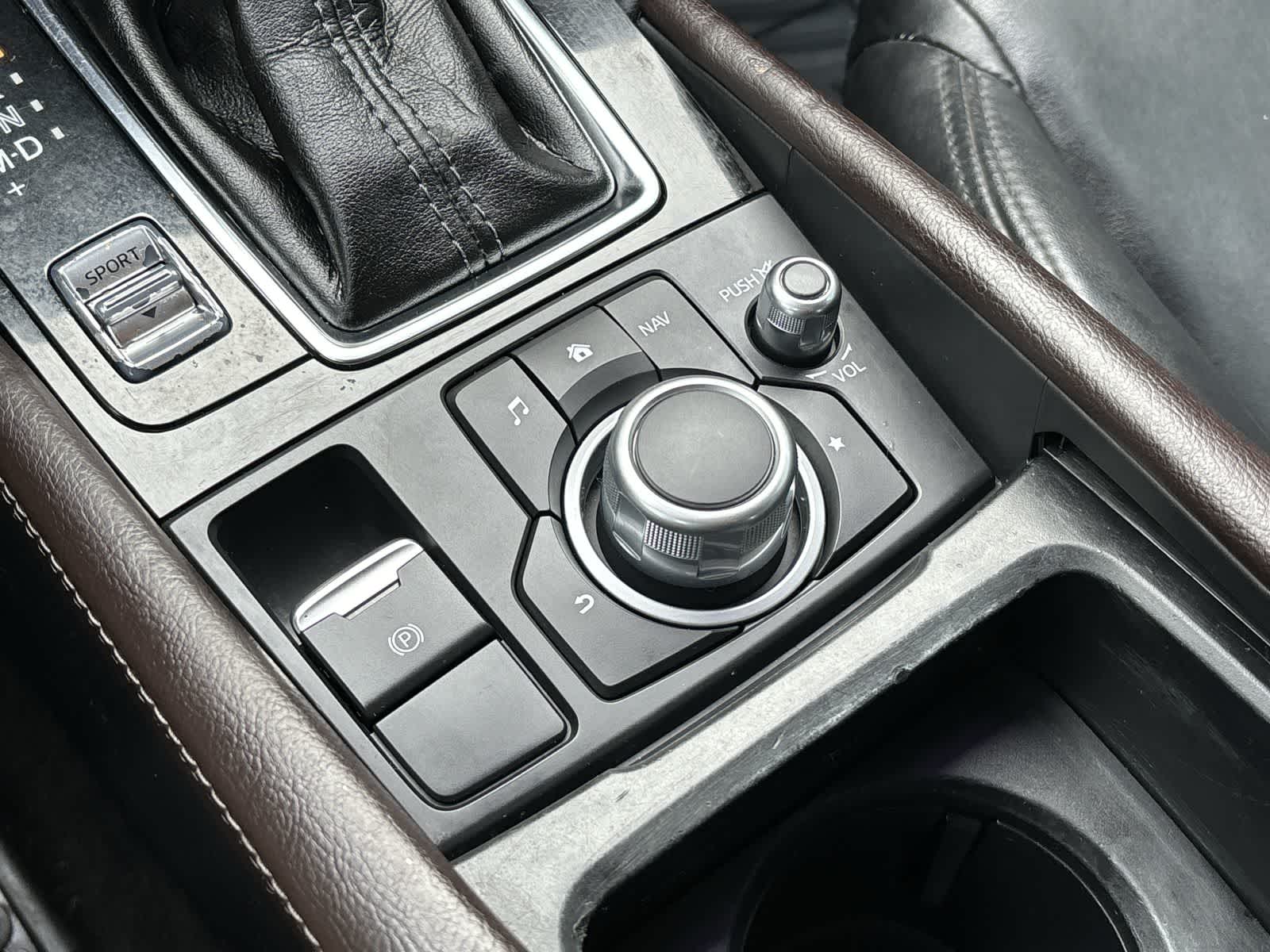 Thumbnail: 2018 Mazda Mazda3 - 23