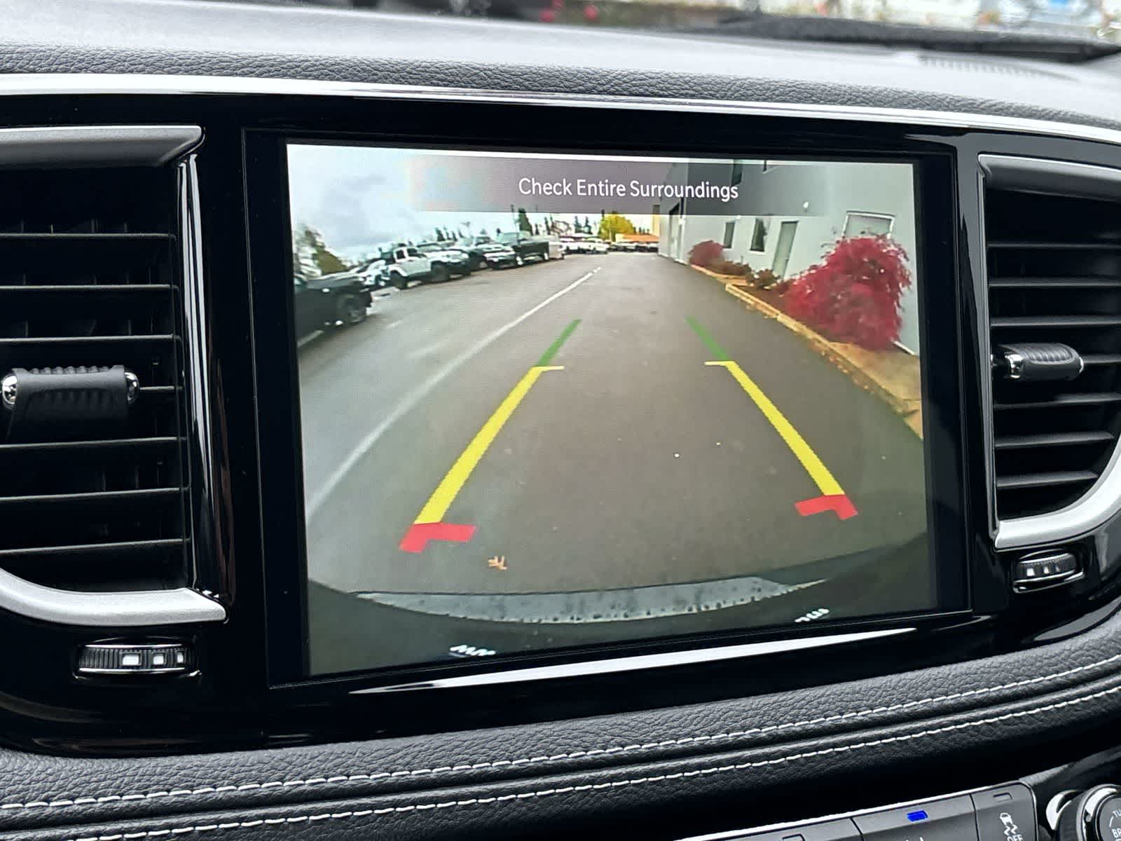 Thumbnail: 2026 Chrysler Pacifica - 22