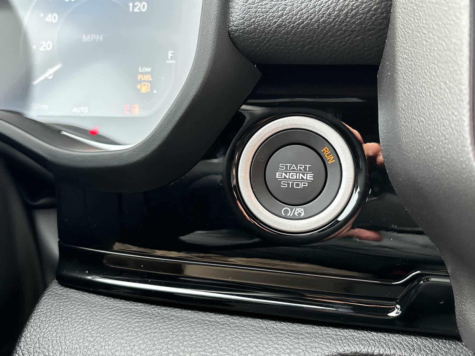 Thumbnail: 2026 RAM 1500 - 28