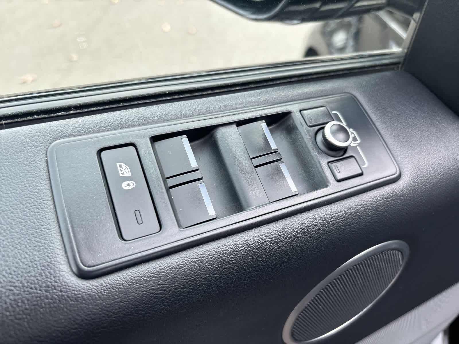 Thumbnail: 2017 Land Rover Range Rover Sport - 8