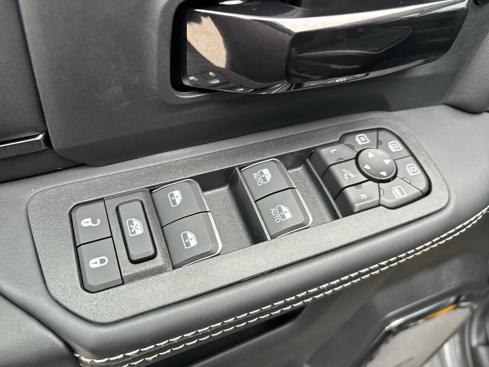 Thumbnail: 2026 RAM 2500 - 10