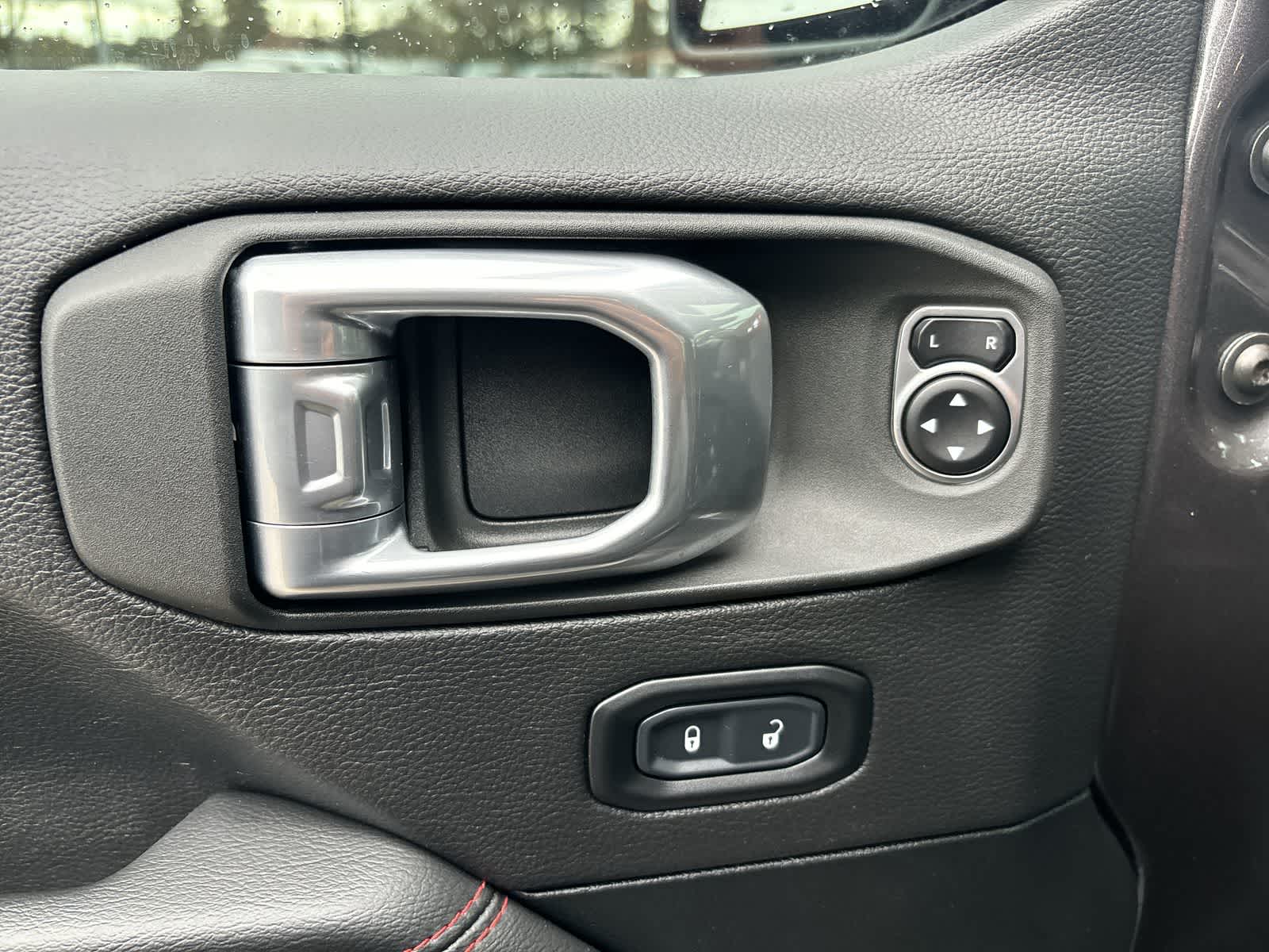 Thumbnail: 2021 Jeep Wrangler - 10