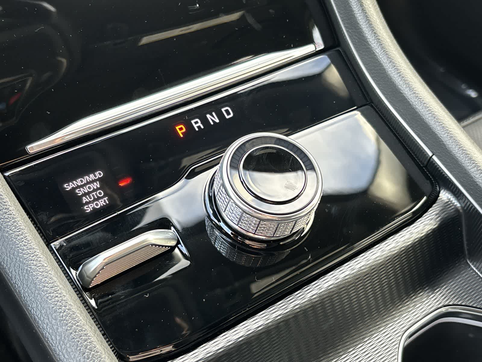 Thumbnail: 2026 Jeep Grand Cherokee - 23