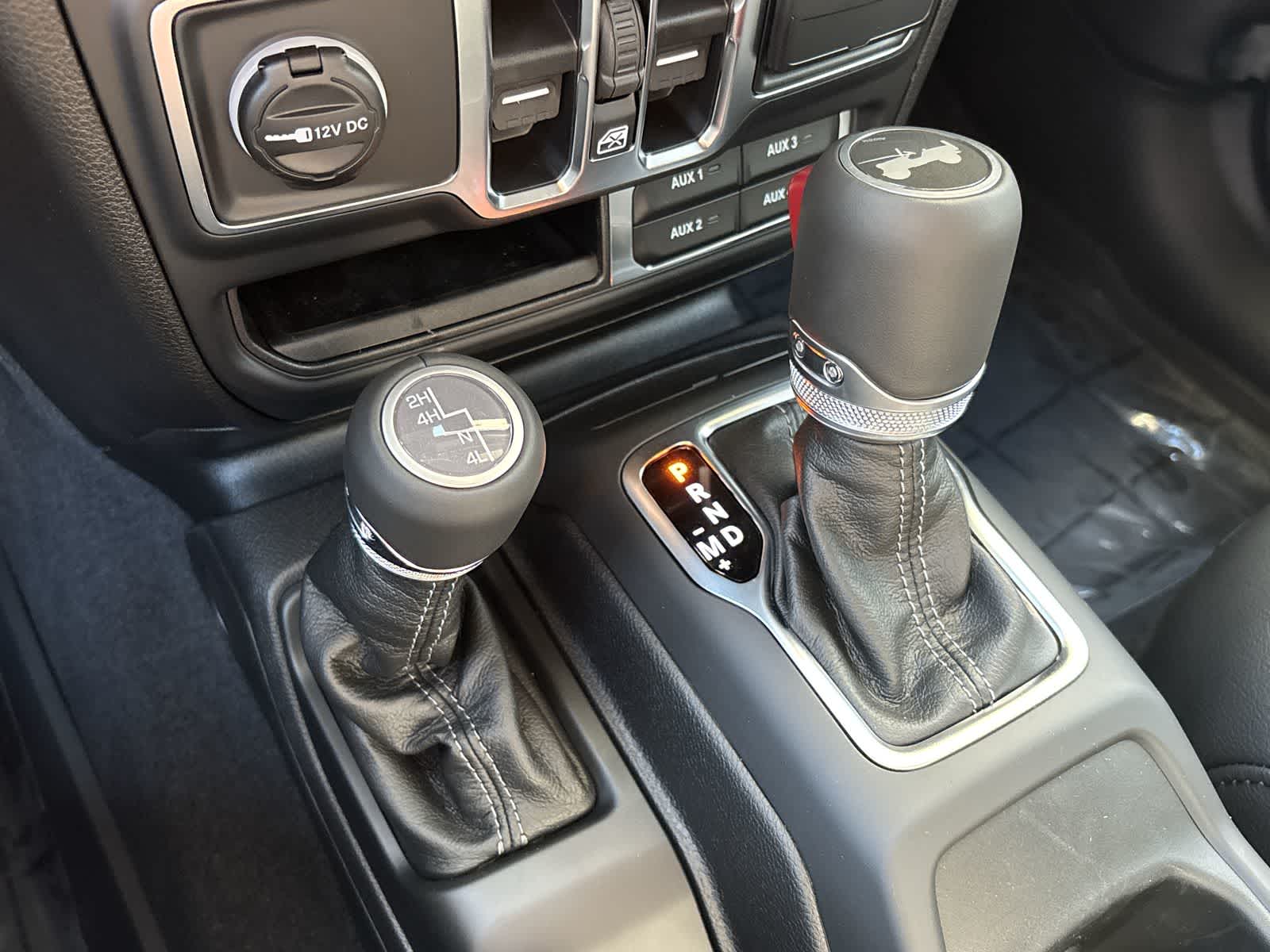 2027 Jeep Wrangler 4-Door Sahara - Photo 27